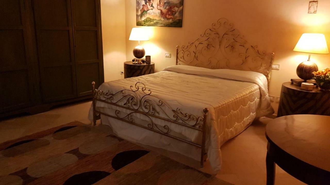 La Villa Nel Bosco Lucca Bagian luar foto