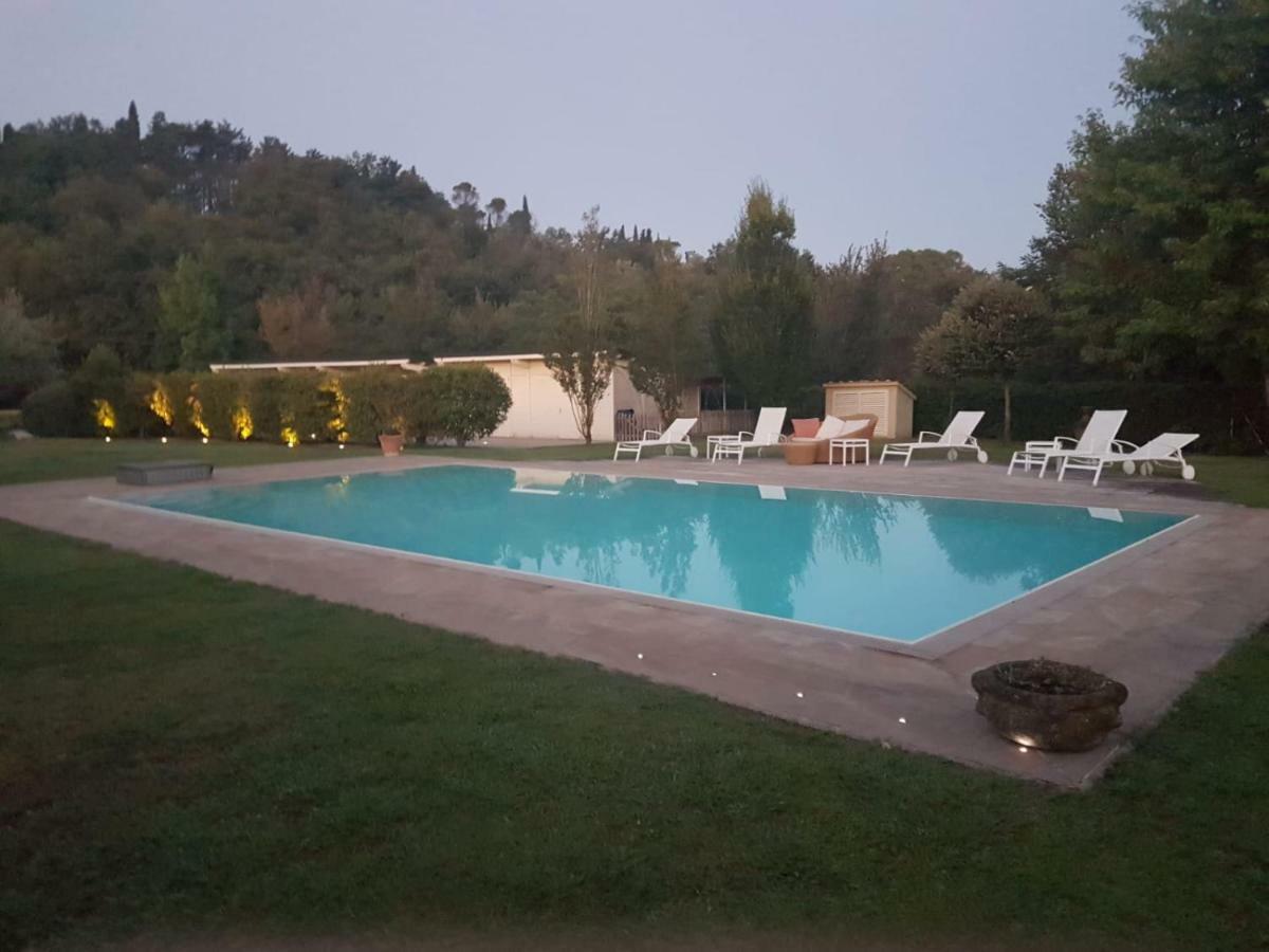 La Villa Nel Bosco Lucca Bagian luar foto